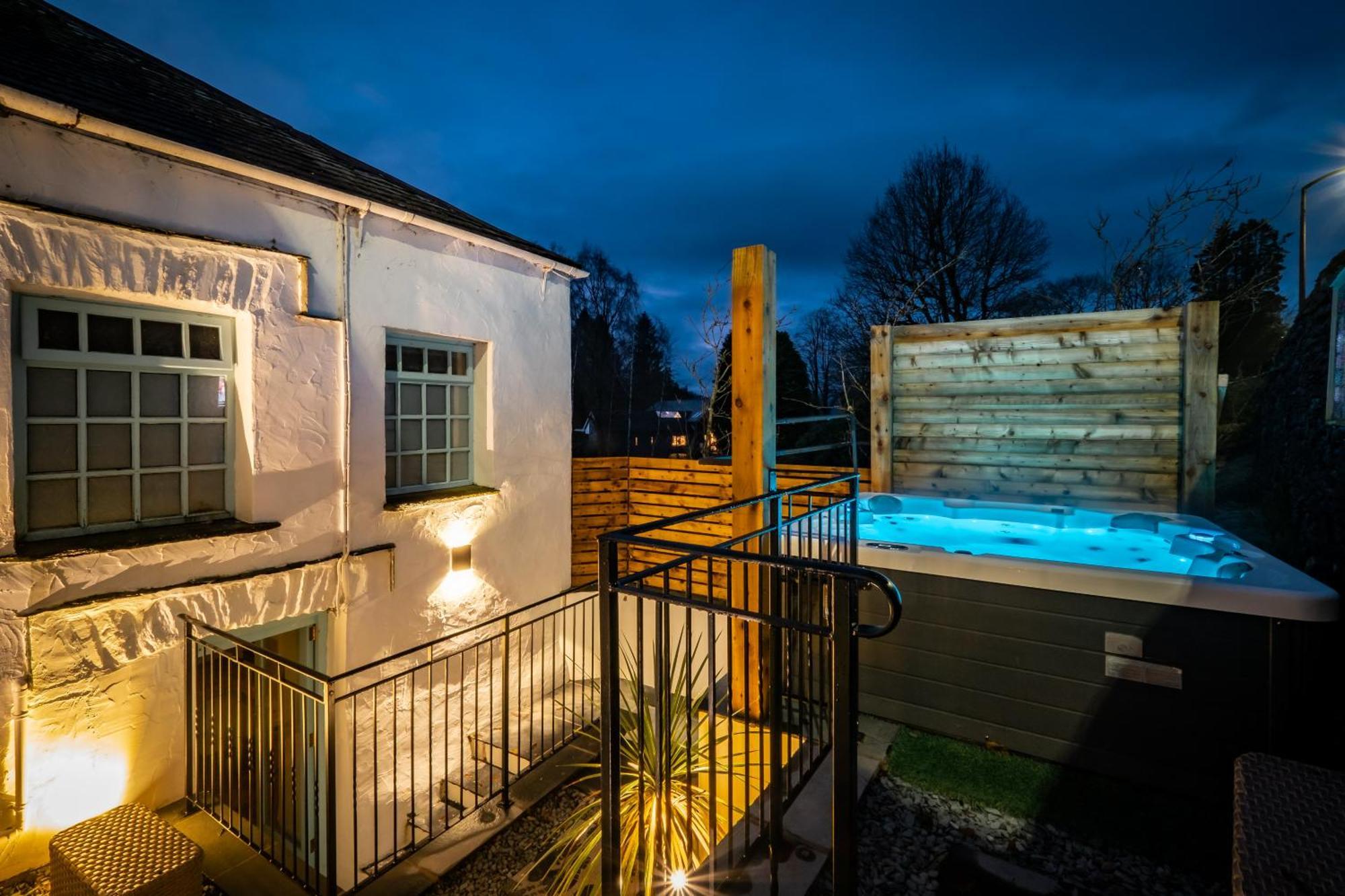 Beautiful Grade 2 Listed Building - West Wing Villa Bowness-on-Windermere Buitenkant foto